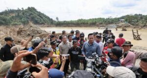 Menko AHY Tinjau Lokasi Bencana Aceh Tamiang, Pastikan Akses Logistik dan Infrastruktur Segera Pulih