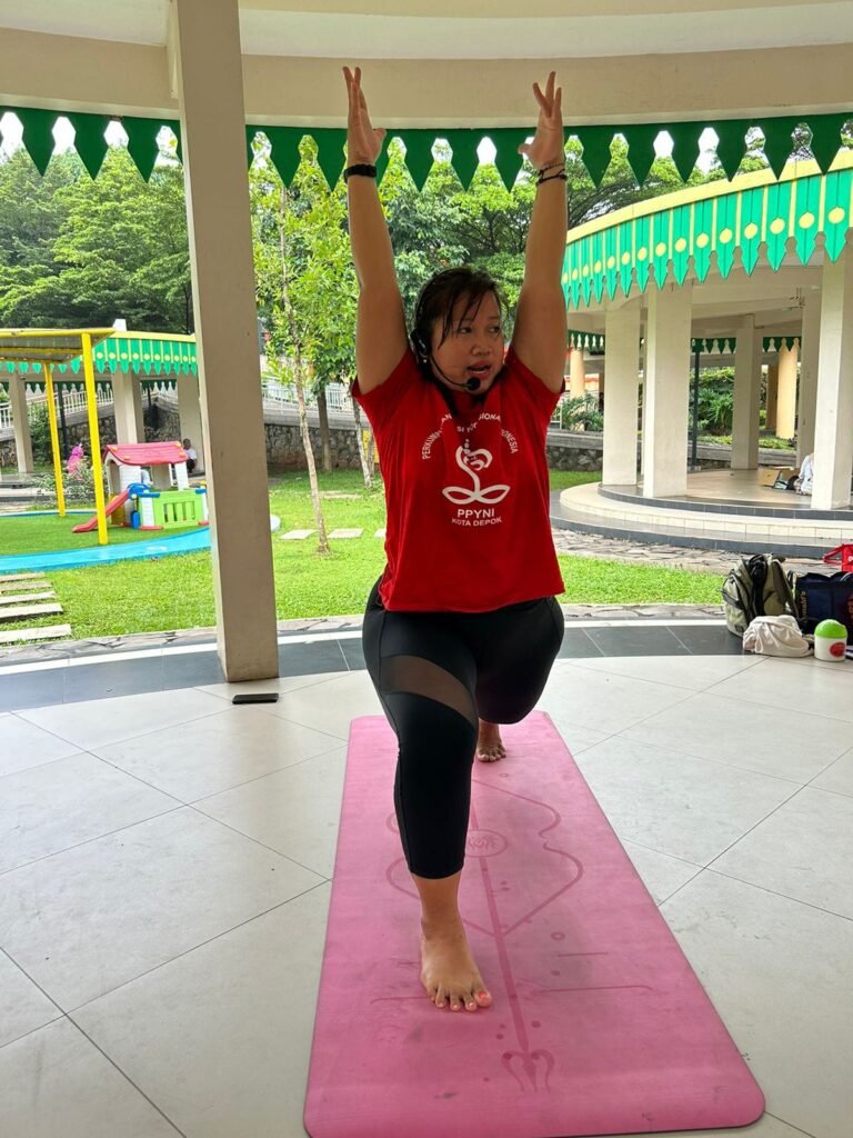 Dewi Natarajasana, Instruktur Yoga yang Mengembangkan Komunitas Kebugaran di Jabodetabek